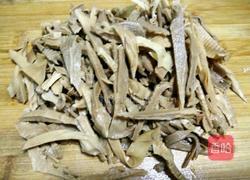 腊肉炒笋干的做法图解3