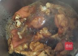 卤猪脚的做法图解3