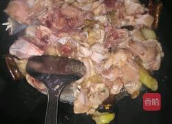 山药炖黑腿鸡的做法图解2