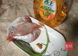 煎红立鱼的做法图解1