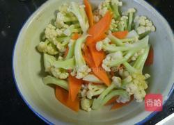 花椰菜炒牛肉的做法图解5