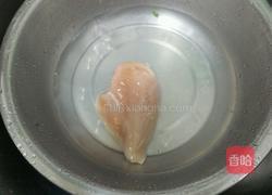 鸡胸肉炒青红椒的做法图解1