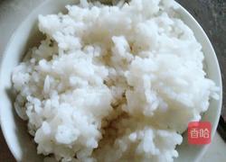 鸡蛋火腿肠炒饭的做法图解2
