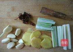 西红柿炖牛腩的做法图解2