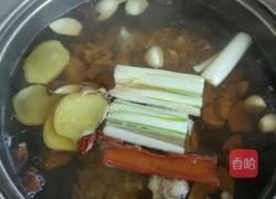 西红柿炖牛腩的做法图解3