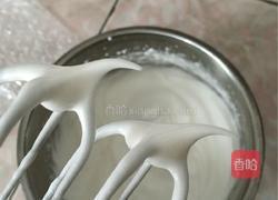 戚风蛋糕的做法图解8