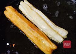 奶香油条的做法图解3