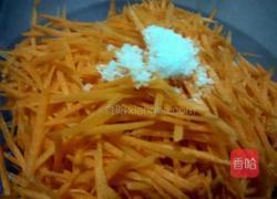 葱油胡萝卜丝的做法图解2