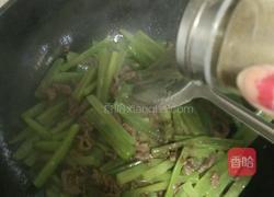 大蒜牛肉丝焖翡翠莴苣的做法图解15