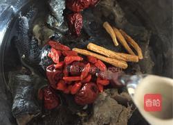 乌鸡滋补汤的做法图解6