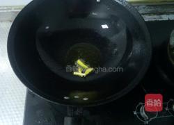 蒜黄炒肉的做法图解4