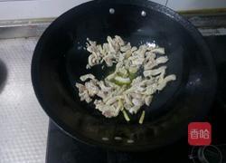 蒜黄炒肉的做法图解5