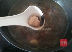 陈年萝卜干雪莲煲鸡腿的做法图解5