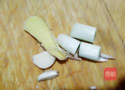 红烧鸡翅根的做法图解2