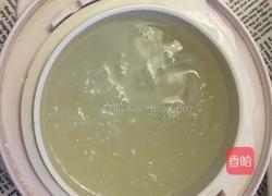 石蜂糖百合燕窝的做法图解3