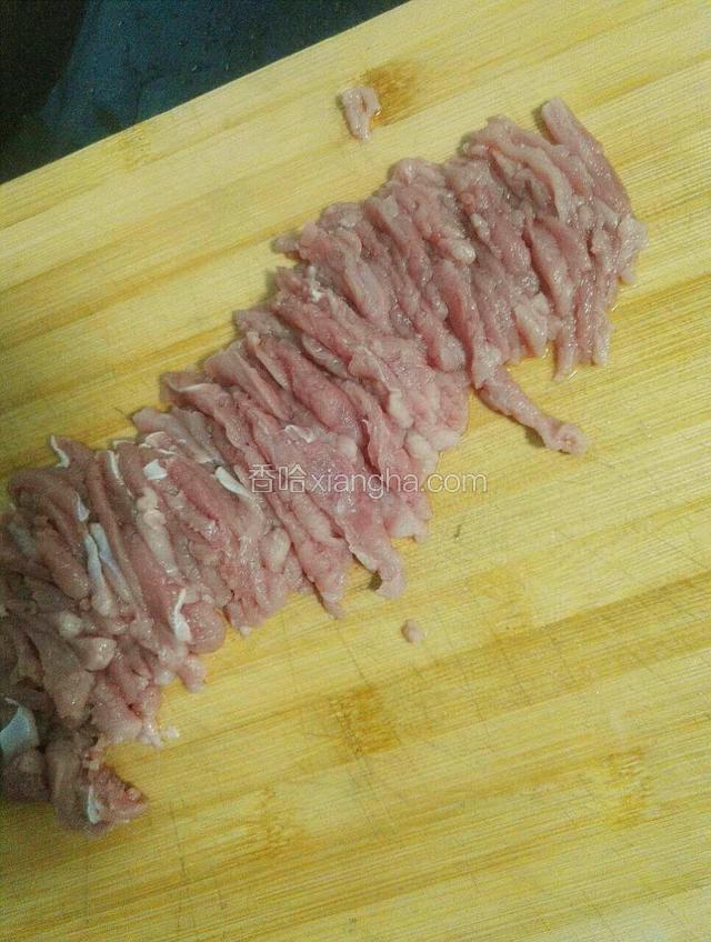 再切成条形。