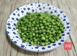 鲜豌豆猪肉粒的做法图解4