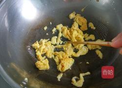蛋炒饭的做法图解4