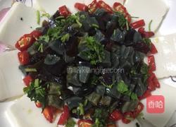 皮蛋豆腐的做法图解2