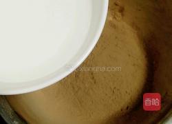 花奶龟苓膏的做法图解2