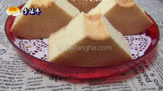 再次放大看看蛋糕块很细腻香味十足！