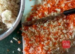 猪肉莲藕馅饺子的做法图解3