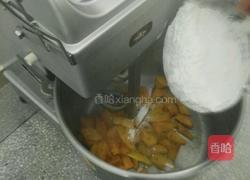 大锅菜～黄金地瓜饼的做法图解3