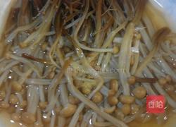 笋丝拌双菇的做法图解1