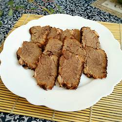 自制酱牛肉的做法[图]