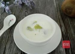 猕猴桃牛奶的做法图解4