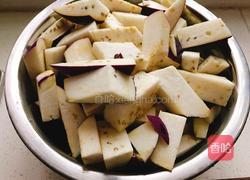 青椒肉片茄子的做法图解3