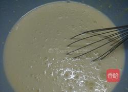 牛奶煎饼的做法图解1