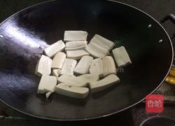 腊肠炒豆腐的做法图解5