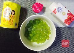 小蜜蜂葡萄的做法图解1