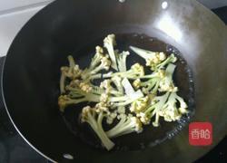 蒜苗花椰菜的做法图解2