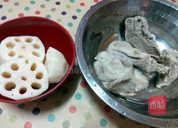 排骨茨实薏米莲藕祛湿汤的做法图解3