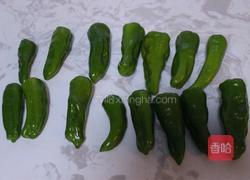 虎皮尖椒的做法图解1