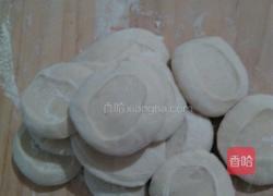 芹菜猪肉发面馅饼的做法图解8