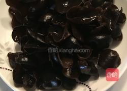 凉拌云耳的做法图解2