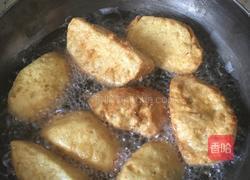排骨烩酸菜 主食(炸馒头)的做法图解8