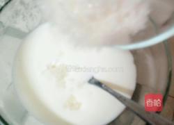 酸奶慕斯蛋糕的做法图解7