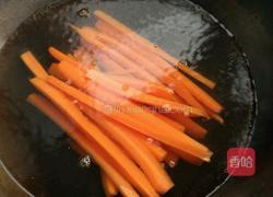 豇豆猪肉胡萝卜馅饺子的做法图解1