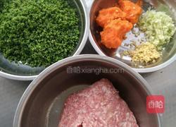 豇豆猪肉胡萝卜馅饺子的做法图解3
