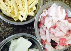 五花肉豆腐竹的做法图解1