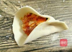 月牙形饺子的包法的做法图解10