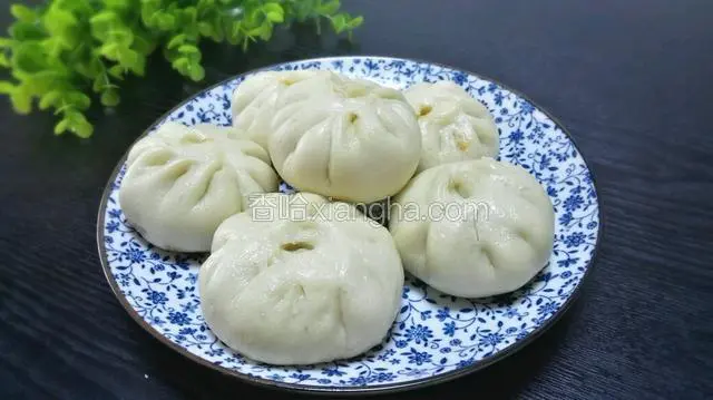 酱牛肉包子
