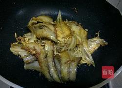 香煎龙利鱼干的做法图解5