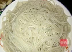 炒地瓜粉条的做法图解2