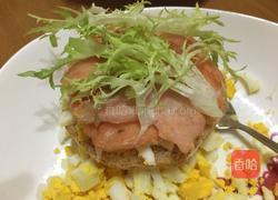 烟熏鲑鱼鸡蛋堡的做法图解7