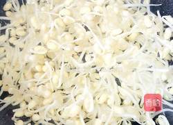 豆芽炒肉的做法图解6